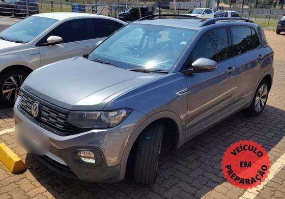 VOLKSWAGEN T-CROSS 1.0 200 TSI TOTAL FLEX COMFORTLINE AUTOMÁTICO VOLKSWAGEN T-CROSS 1.0 200 TSI TOTAL FLEX COMFORTLINE AUTOMÁTICO